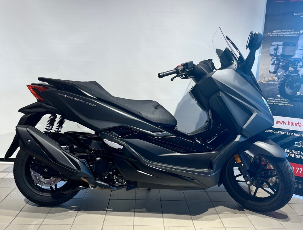 MOTO GUZZI STELVIO 1100 ESPACE 7  FEYTIAT 